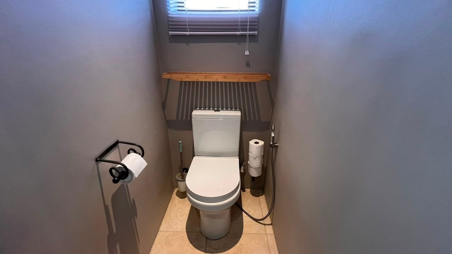 4 Bedroom Property for Sale in Kleinmond Western Cape